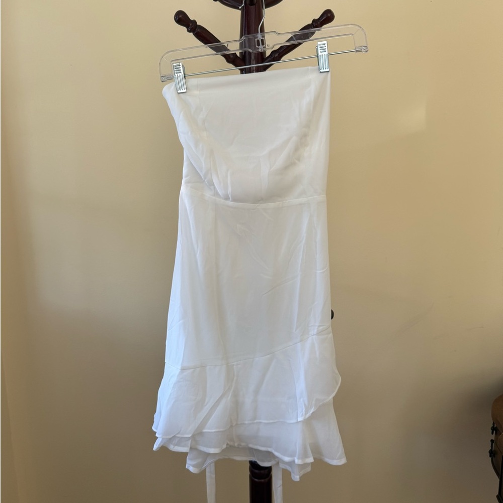 Tie back White Strapless Dress